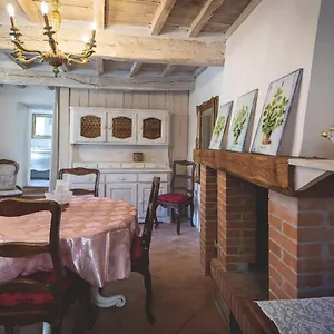 Casa vacanze Charme Di Toscana, Castagneto Carducci